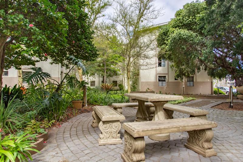 2 Bedroom Property for Sale in Rondebosch Western Cape